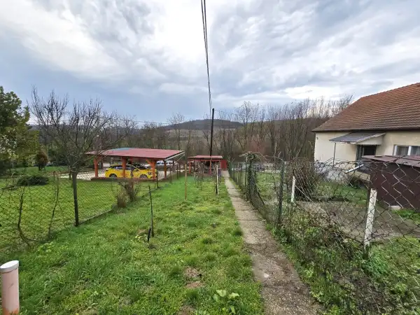 Eladó családi ház, Mende 3 szoba 85 m² 44.9 M Ft