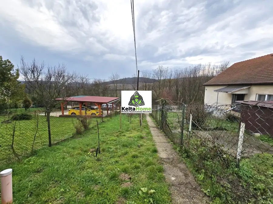 eladó családi ház, Mende